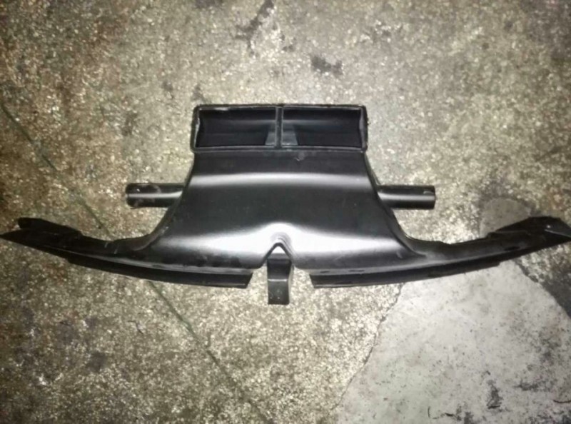 供应汽车产品配件吹塑模具加工钢模订做