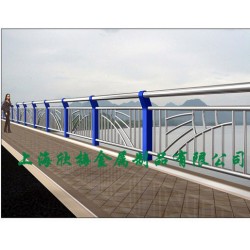 上海厂家加工定制公路、桥梁镀锌栏杆