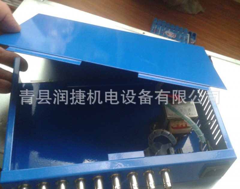 热销 专业生产电路板机壳 广告机箱 金属机箱机壳定制加工厂家