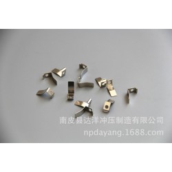 优质五金冲压件加工定制 弹片 弹性卡片 金属安装片 精密级05