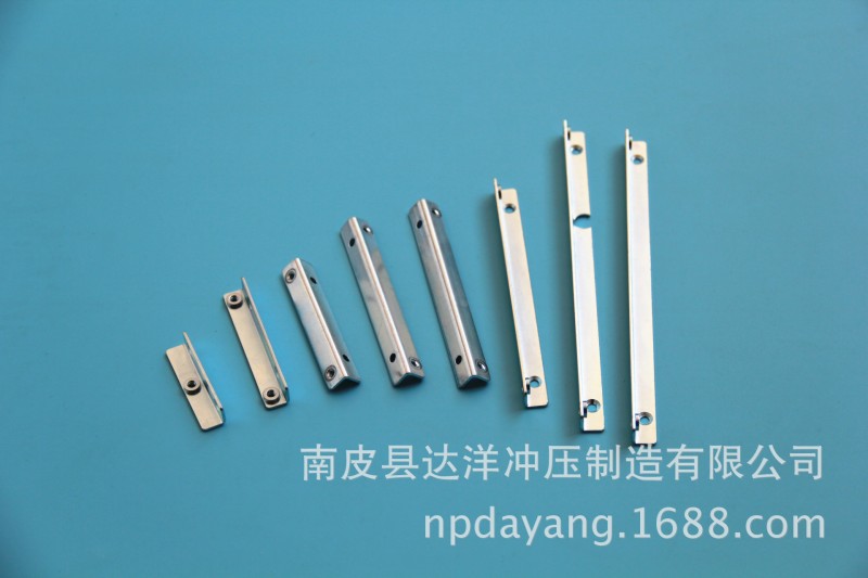 钣金件加工定制 变频器上下盖连接件 压铆件 精密级