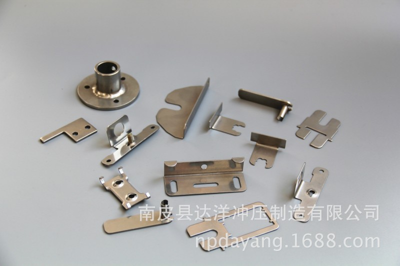 优质五金冲压件加工定制 不锈钢配件 精密级01