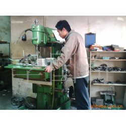 模具加工,塑料模具，冲压模具,模具修理