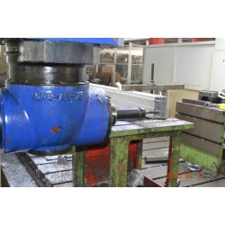 大长型铝型材CNC加工防变形0.05mm/6米
