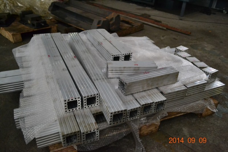 上海工厂高精度铝型材卧式CNC对外加工