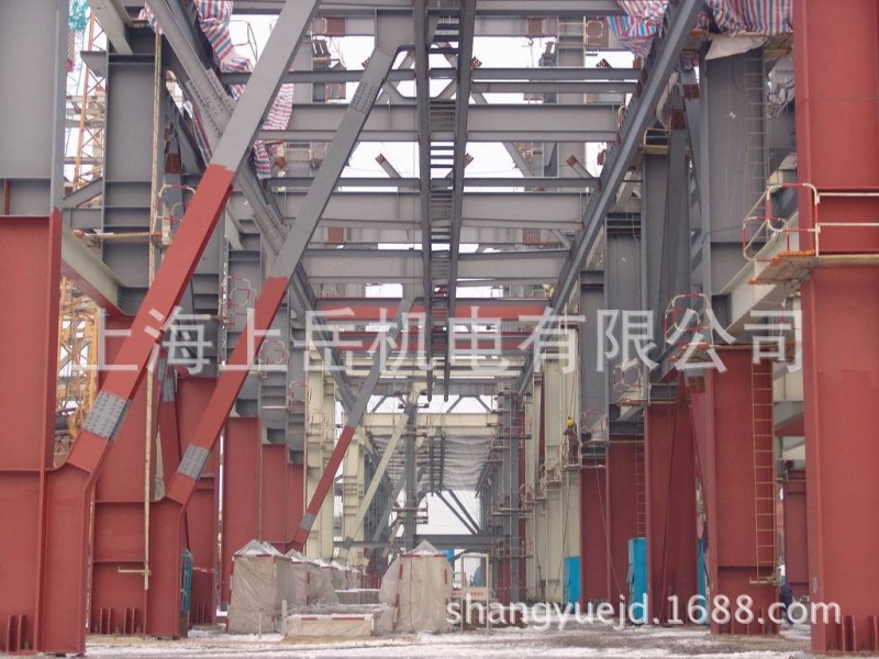 钢结构厂房起重机械防腐隔热安装 大型桥梁护栏钣金焊接喷涂施工