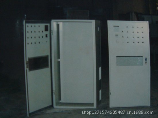 专业智能光伏会流箱 接线盒 钣金加工 9u