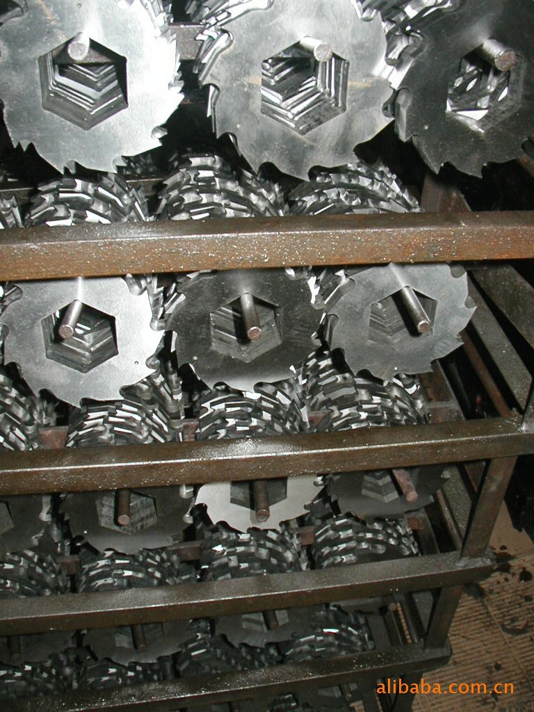 加工 专业对外提供特种钢板刀片冲压加工