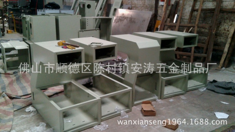 钣金冲孔折弯焊接