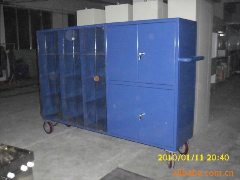 供应工具箱,金属箱柜,落地柜不锈钢箱