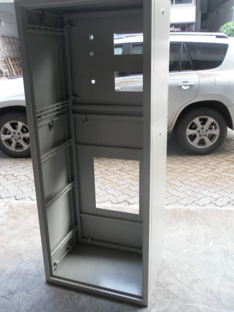 机柜钣金加工冲压件加工冲百叶窗