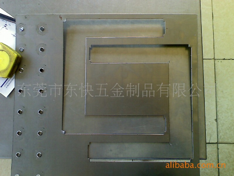 供应铝单板 蜂窝板幕墙 钣金冲床折弯加工,装饰网板,护栏 定制