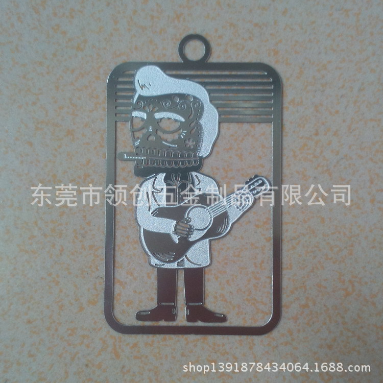 不锈钢镂空书签 浮雕书签 银色磨砂效果
