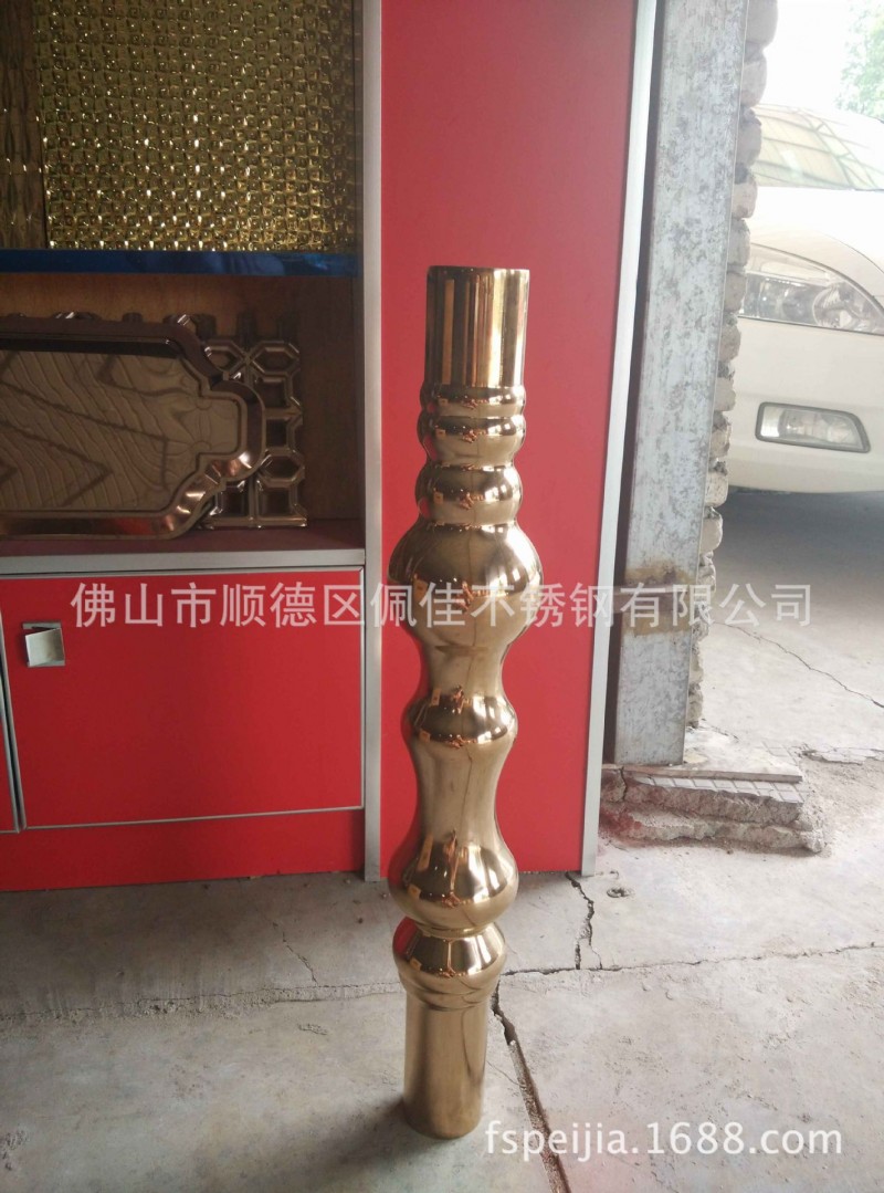 不锈钢室内高档豪华楼梯扶手 香槟金玫瑰金楼梯扶手 钛金栏杆立柱