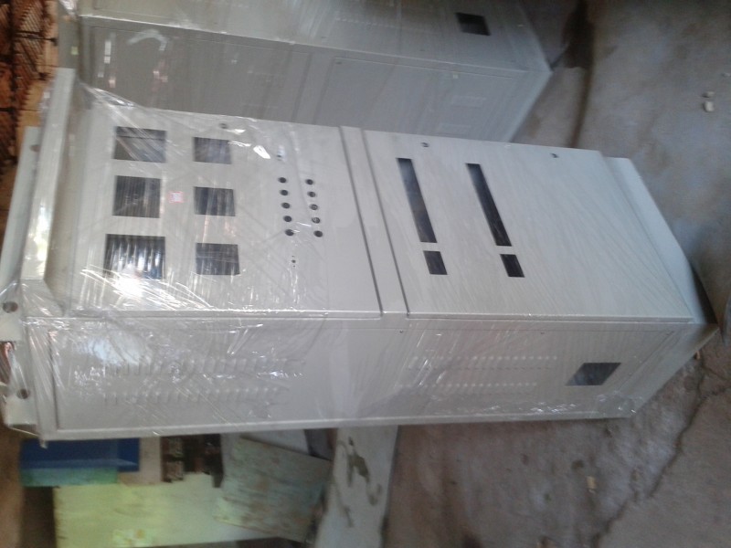 厂家直销各种非标的箱体柜体等钣金加工