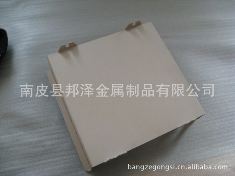 常年供应高品质精密五金冲压件/钣金件