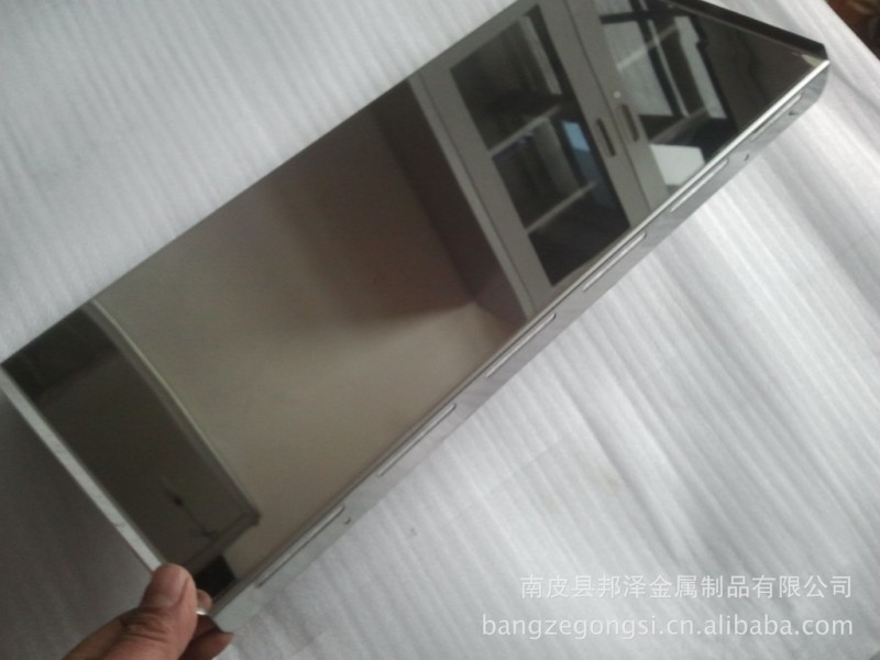 供应精密钣金件、不锈钢冲压件、各种材质的金属制品