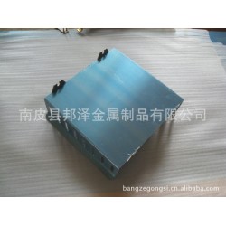 常年供应高品质精密五金冲压件/钣金件以及各种五金配件。