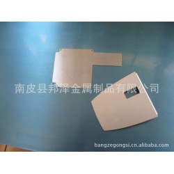 厂家供应铝钣金件、不锈钢冲压件、铝冲压件，汽车配件。