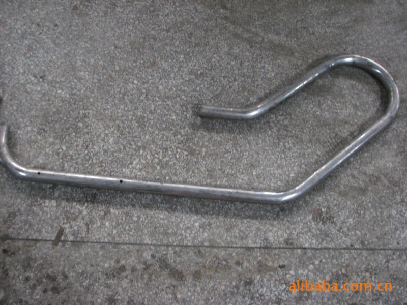 提供高档多弯形游泳池扶手弯管加工