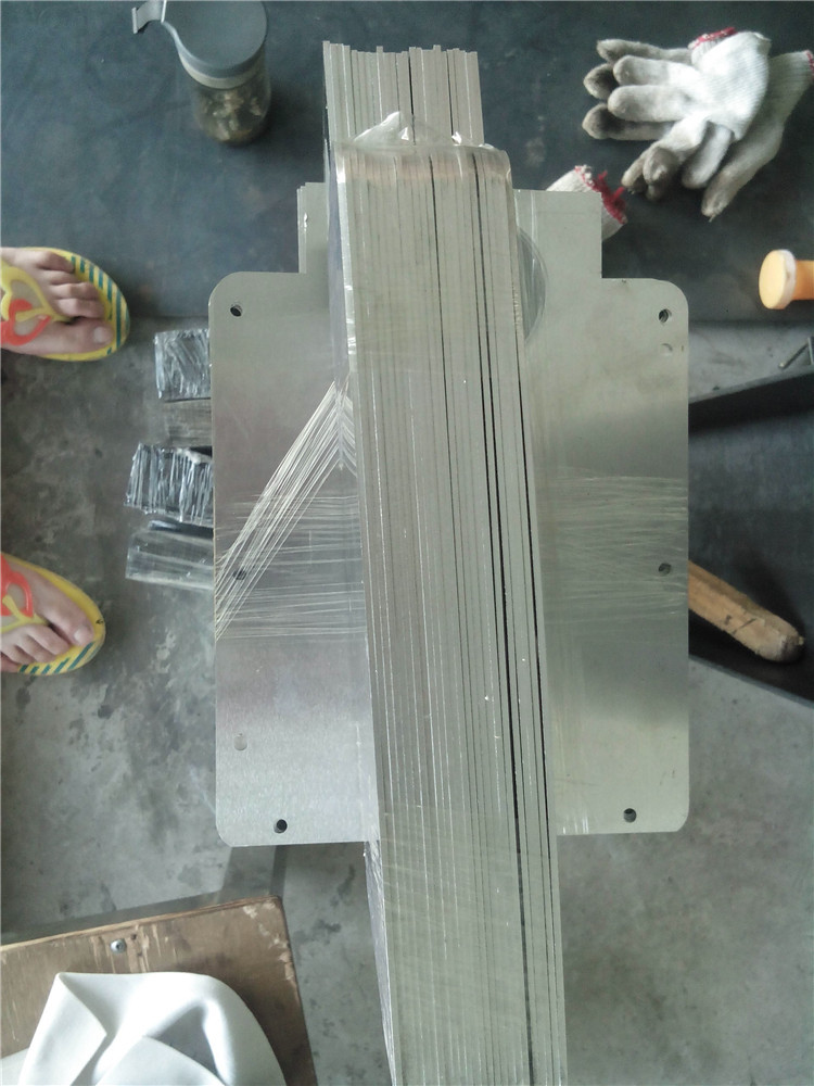 广东东莞 钣金剪板、折弯加工,热轧钢板折弯加工,铁板折弯来图