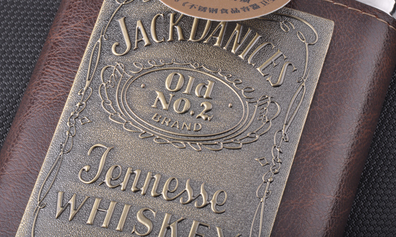 百诚正品杰克丹尼酒标户外酒具304不锈钢包皮8盎司大酒壶特价包邮