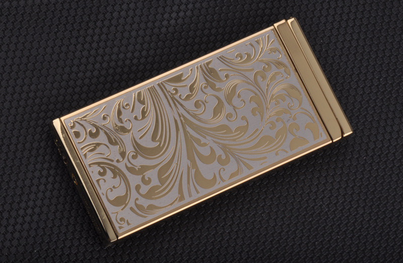 新品百诚百诺精品超薄感应打火机防风触摸感应超智能高灵敏男批发