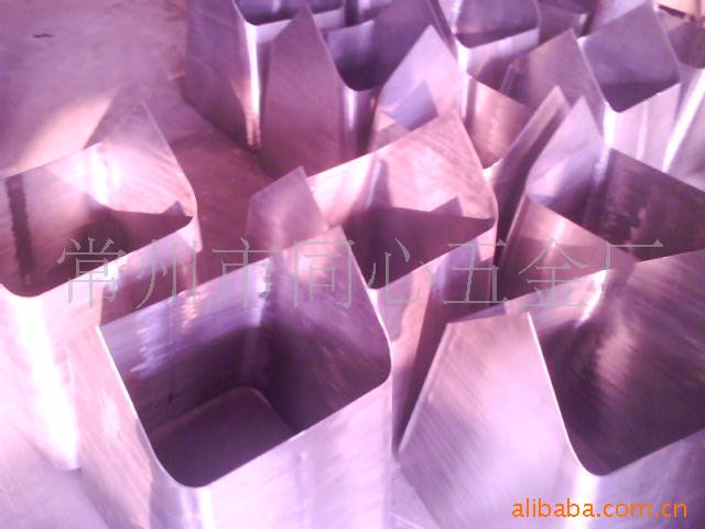 提供五金件钣金件板金件激光切割折弯加工