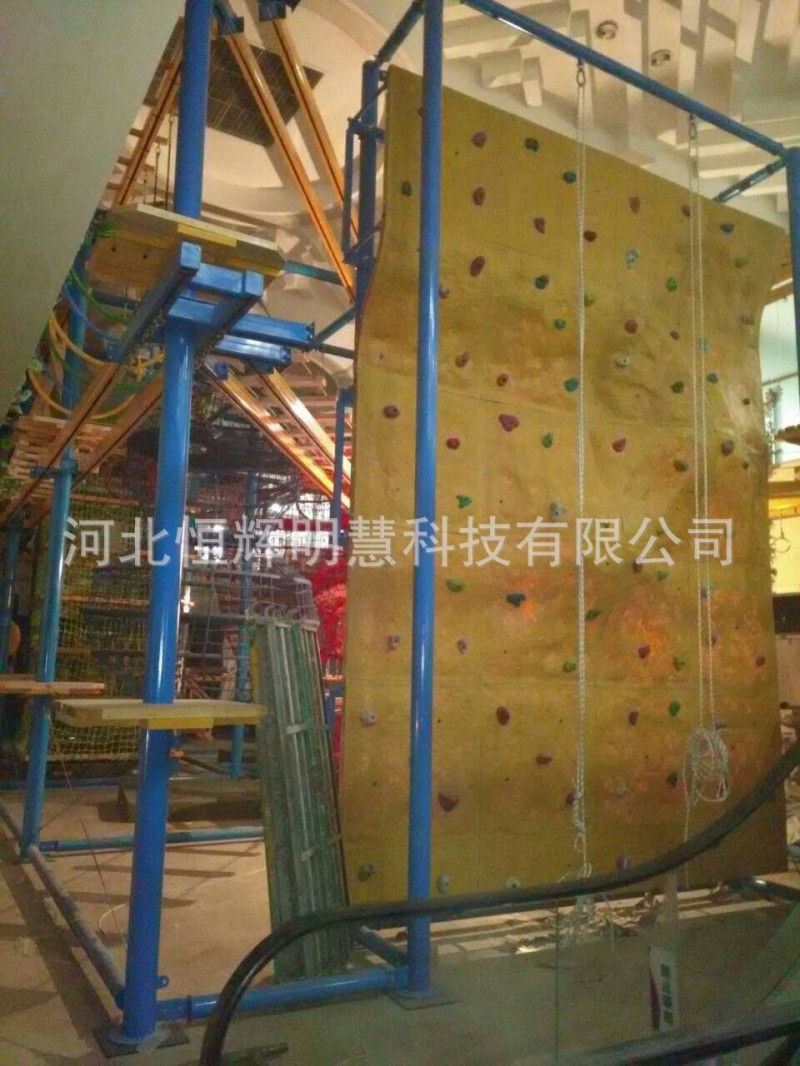 室内外 户外拓展训练设备厂家直销 天梯 空中断桥 攀岩
