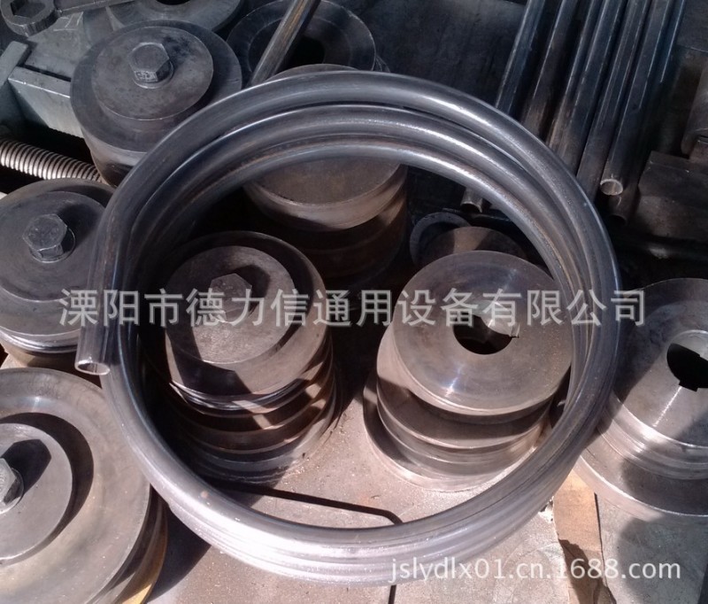 金属冷弯成型机厂家 多功能型材弯卷机 一次成型钢管盘管机