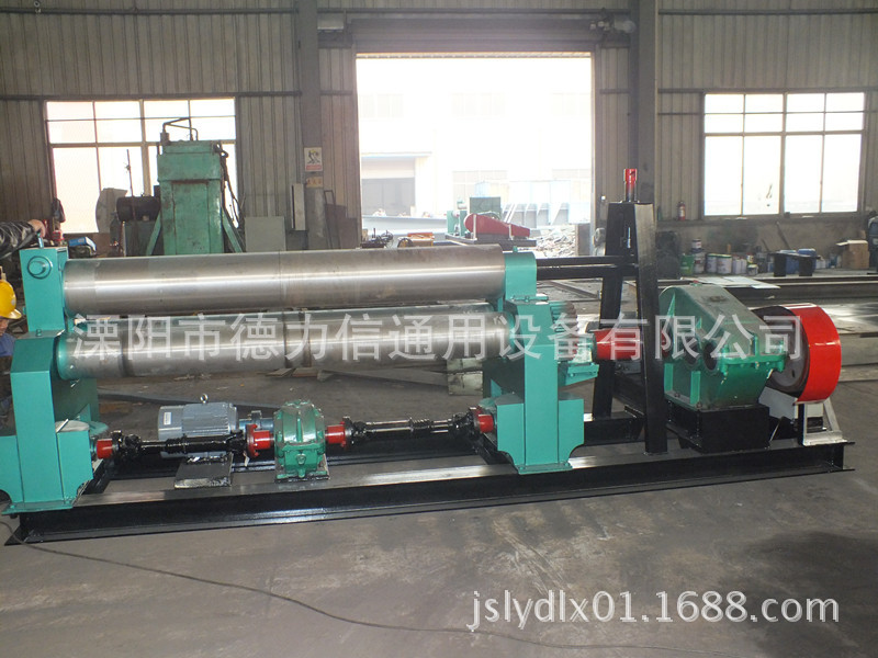 卷板机 江苏优质卷板机厂家价格 中型自动三辊卷板机厂家自销