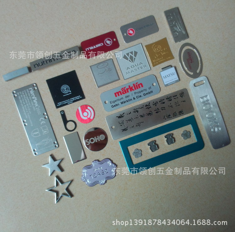 定制金属LOGO商标牌,铜标牌 服饰小五金吊牌,箱包铭牌