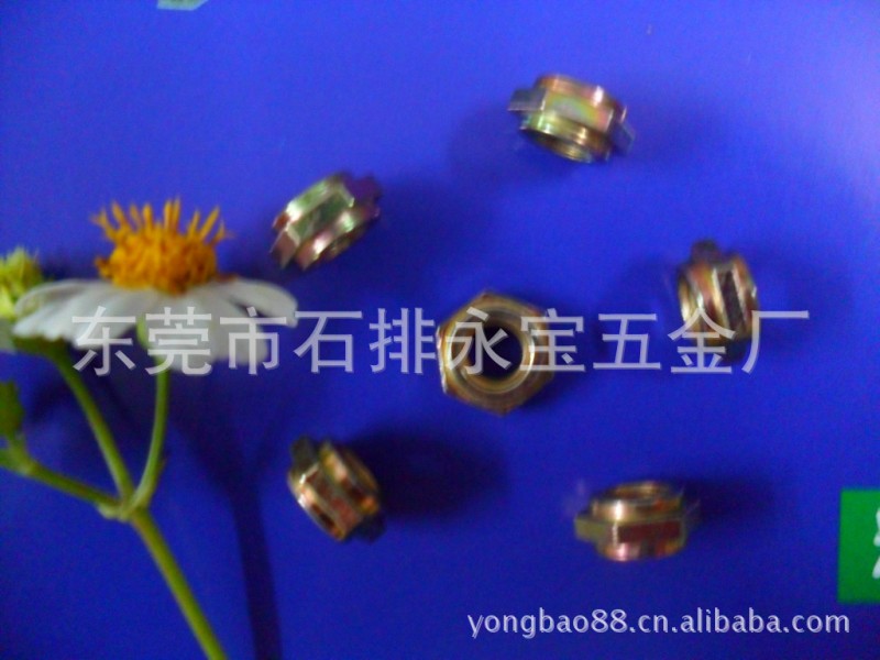 供应M6镀彩锌塑胶装嵌六角螺母