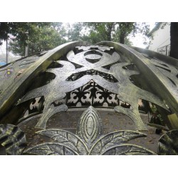 承接铁艺制品，.酒店楼顶装饰，小区凉亭，公园景观，休闲棚顶