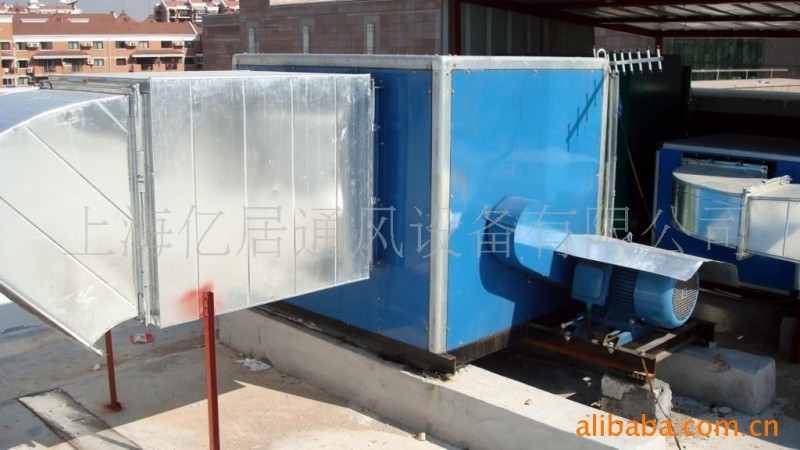 提供饭店排烟管道、风机设备、油烟净化设备安装工程