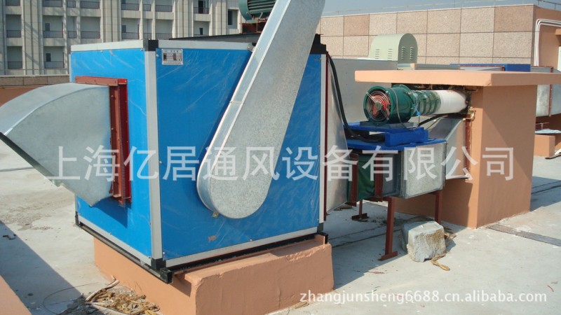 提供饭店排烟管道、风机设备、油烟净化设备安装工程