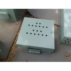厂家直销各种非标箱体柜体等金属钣金加工