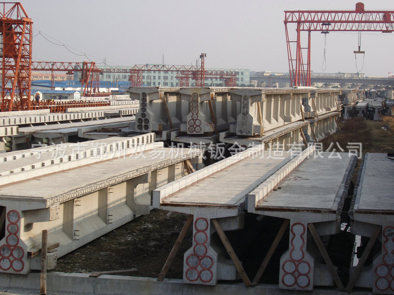 小额批发高铁墩柱桥梁墩柱钢模板 品质保障