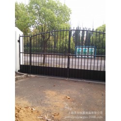 铁门加工  金属焊接加工  金属剪板折弯   等等