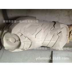 提供机器人手板，钢铁侠仿真模型，机器人成品生产
