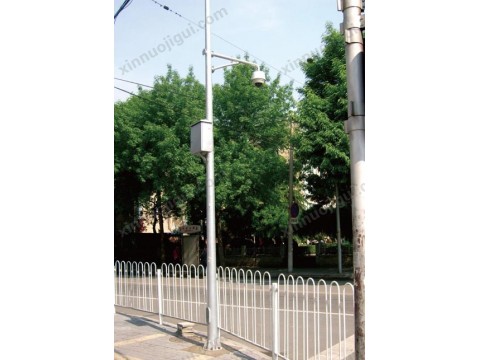 监控杆-03