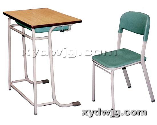 课桌椅-09