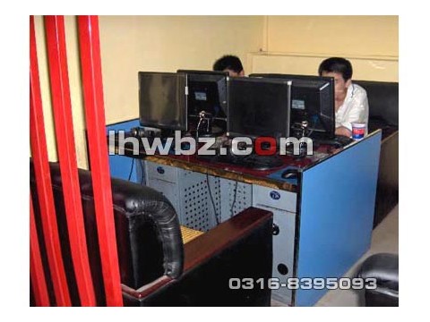 廊坊市光明西道100号翼龙网吧桌椅-010
