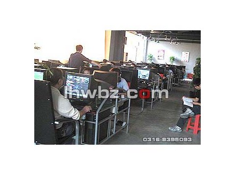 山西太原迎泽路网吧桌椅-011