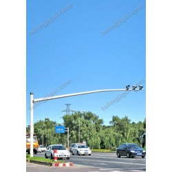 监控杆-06
