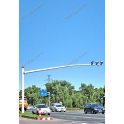 监控杆-06