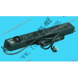 8位输出万能插孔PDU