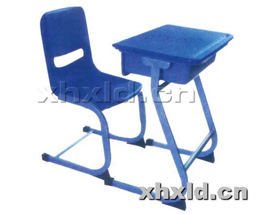 课桌椅 多层板加固型注塑封课桌椅边批发