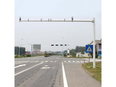 福州道路监控杆01