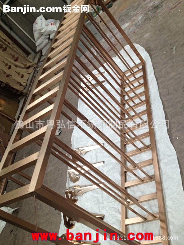 红酒不锈钢酒架 西餐厅不锈钢酒架展示 结实耐用 颜色鲜艳